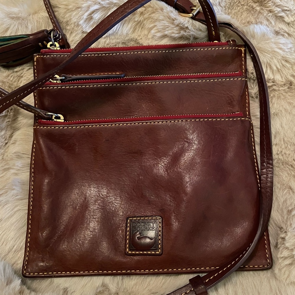 Crossbody Florentine leather